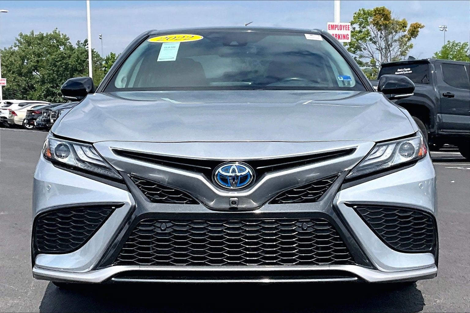 2022 Toyota Camry Hybrid XSE