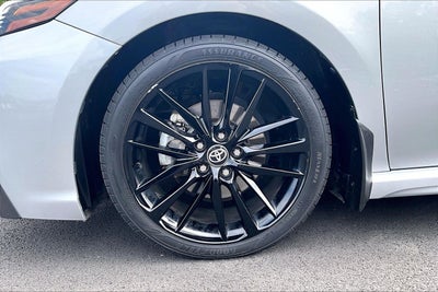 2022 Toyota Camry Hybrid XSE