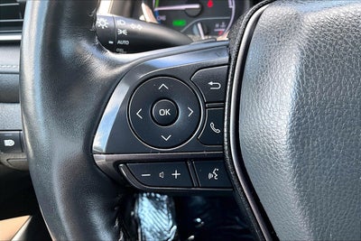 2023 Toyota Camry Hybrid SE