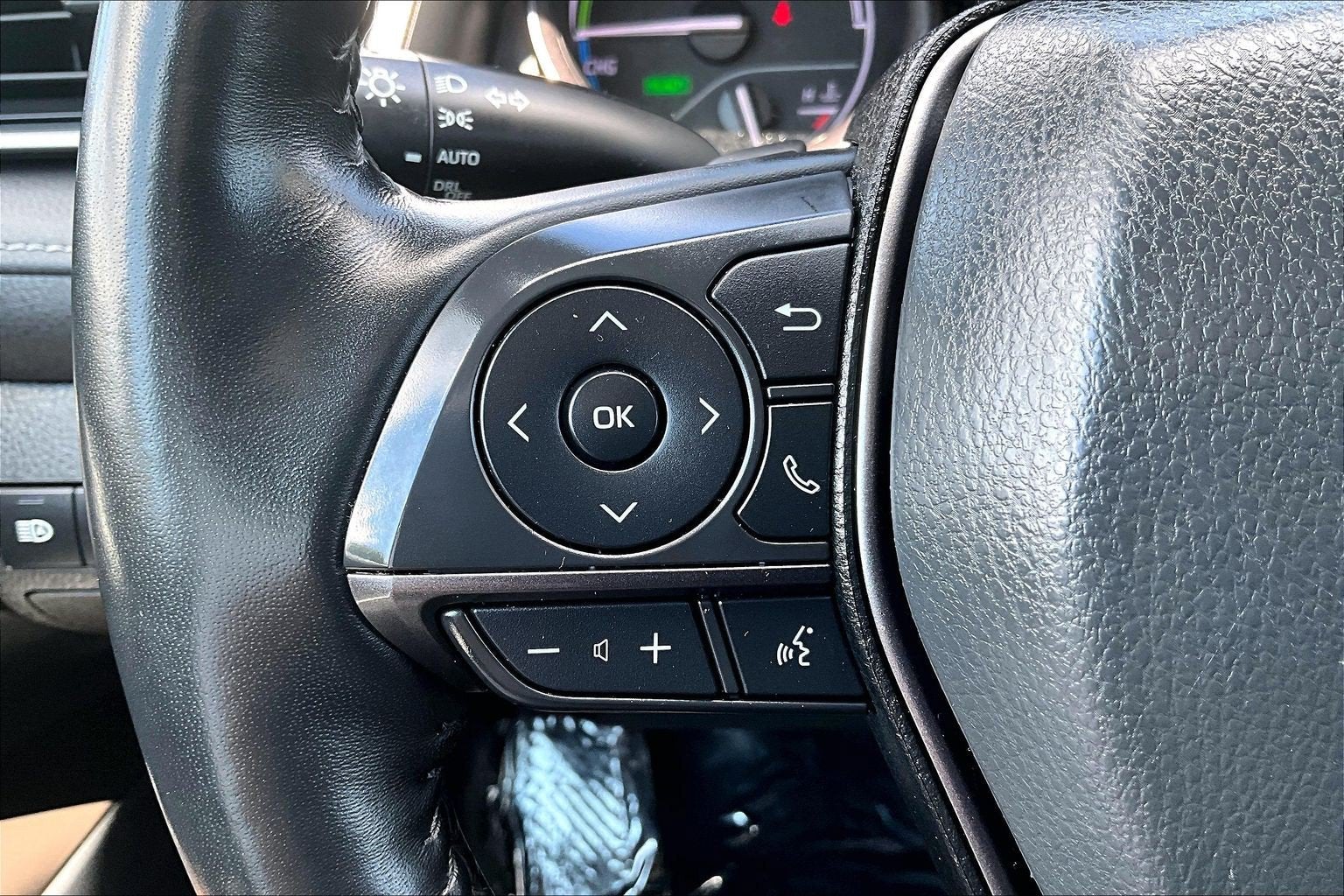 2023 Toyota Camry Hybrid SE