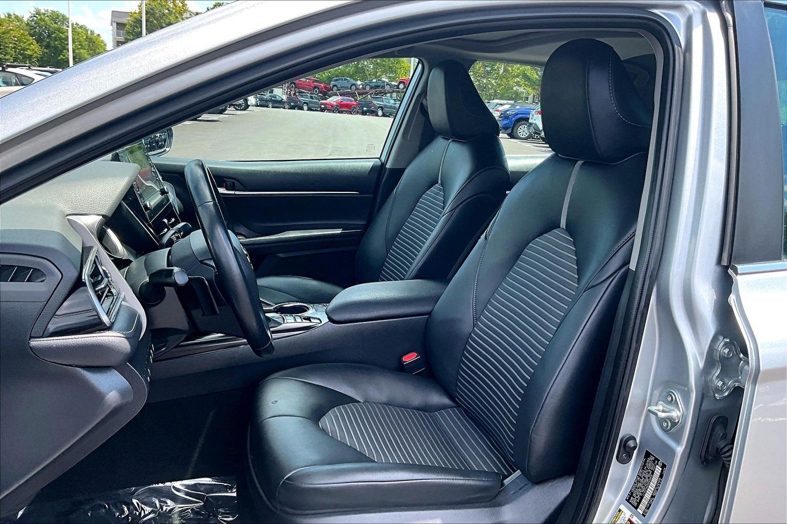 2023 Toyota Camry Hybrid SE
