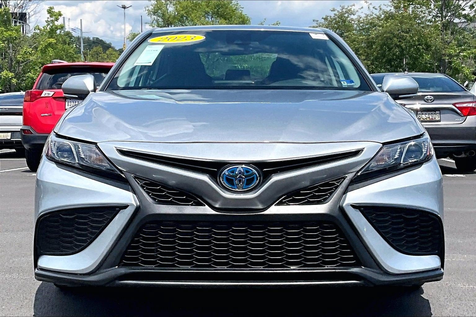 2023 Toyota Camry Hybrid SE