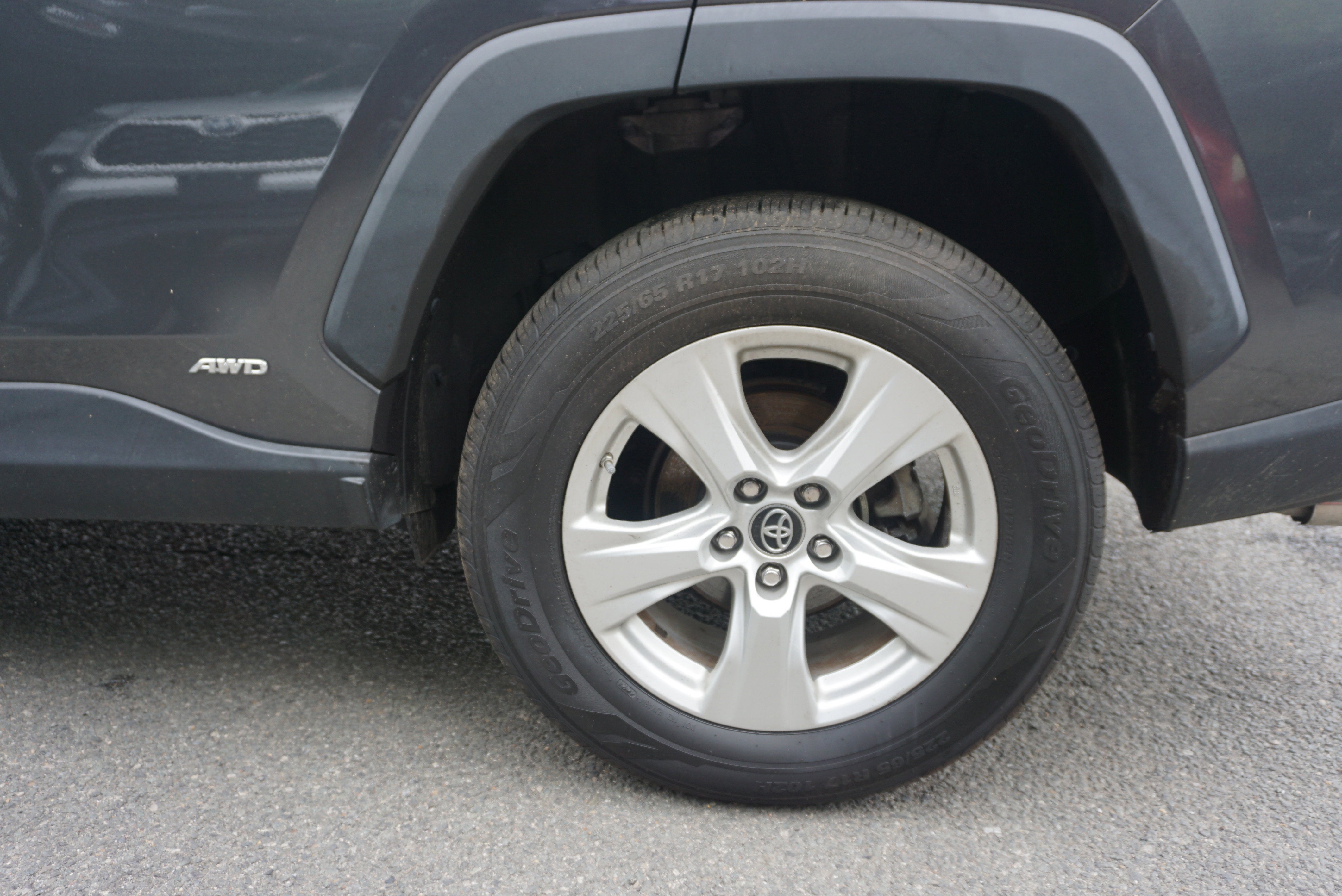 2021 Toyota RAV4 Hybrid LE