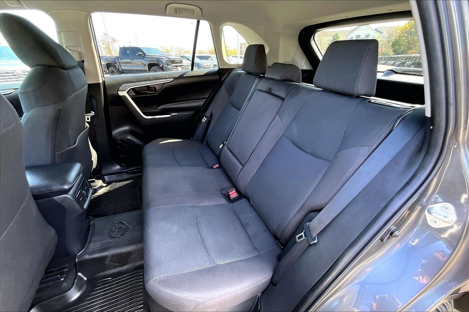 2023 Toyota RAV4 Hybrid LE