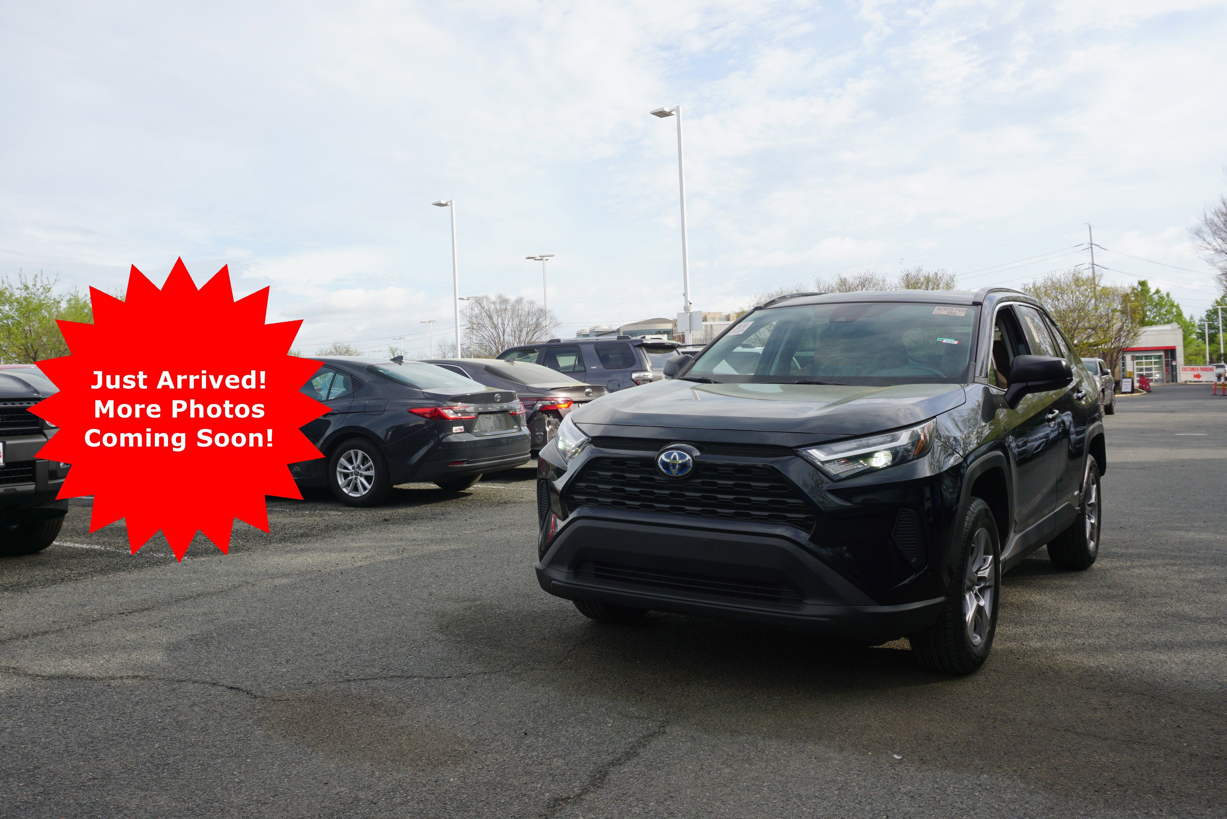 2023 Toyota RAV4 Hybrid LE