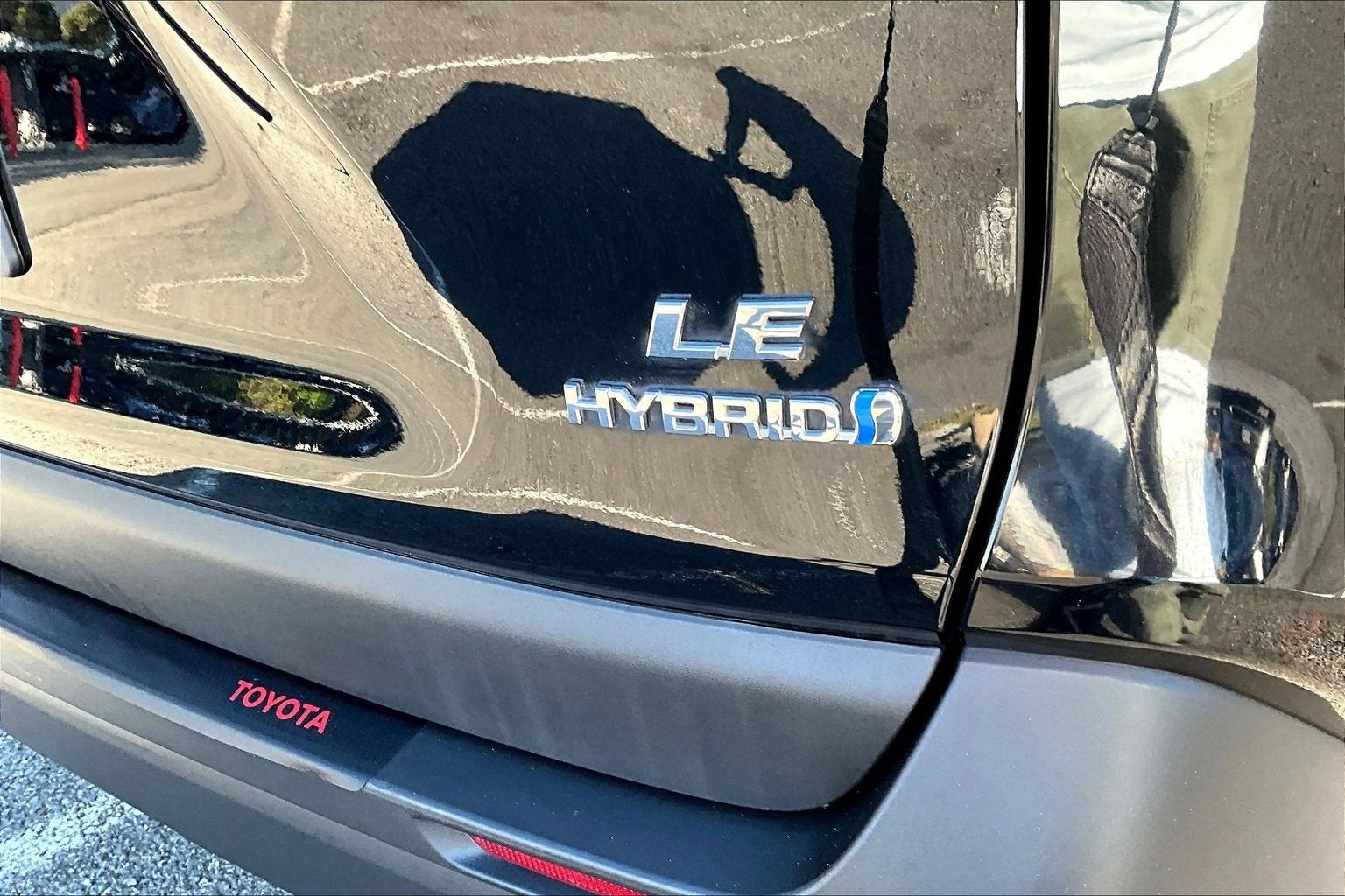2023 Toyota RAV4 Hybrid LE