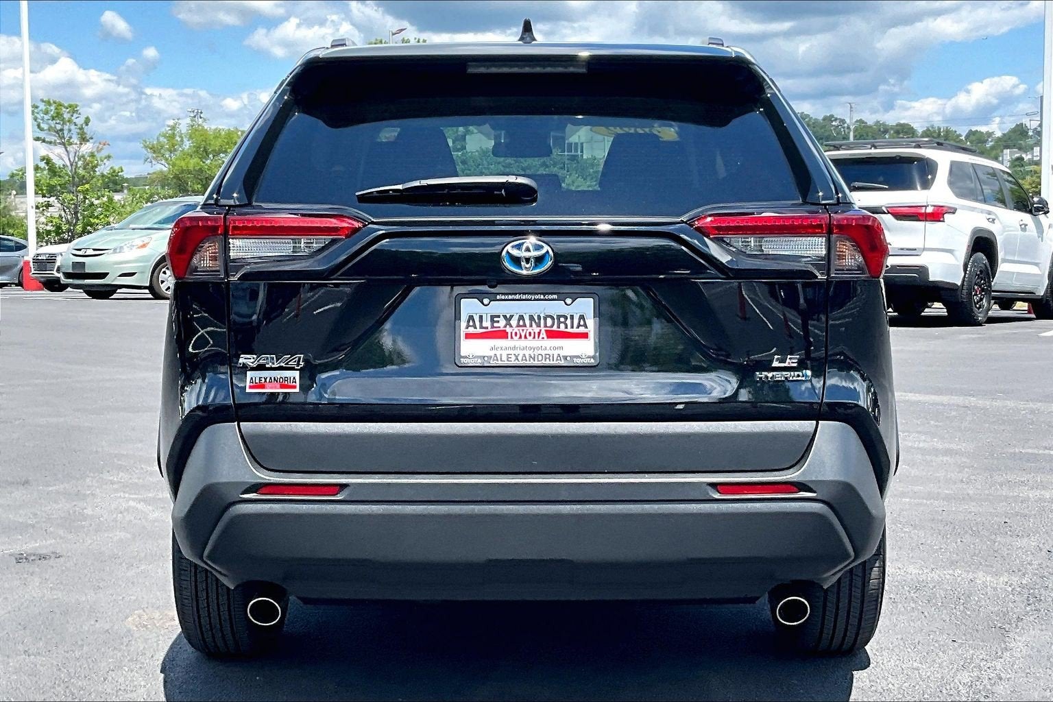 2022 Toyota RAV4 Hybrid LE