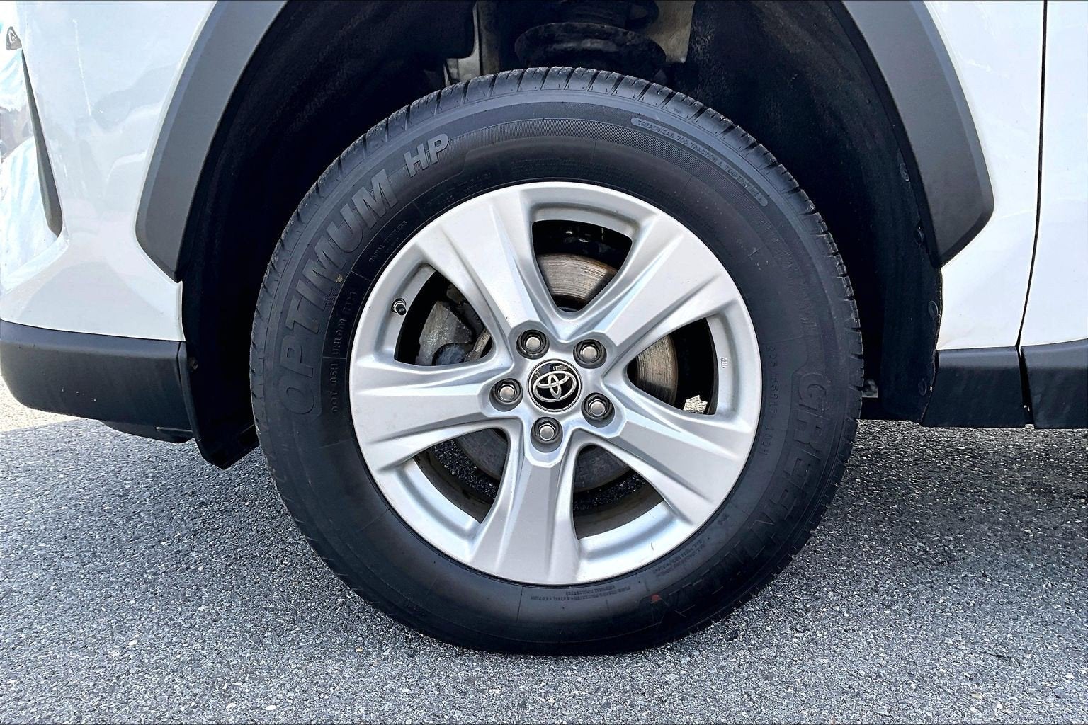 2021 Toyota RAV4 Hybrid LE