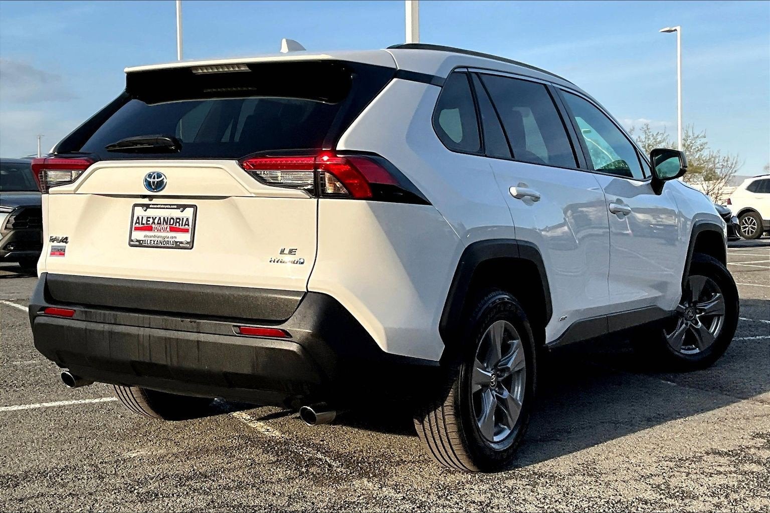 2022 Toyota RAV4 Hybrid LE