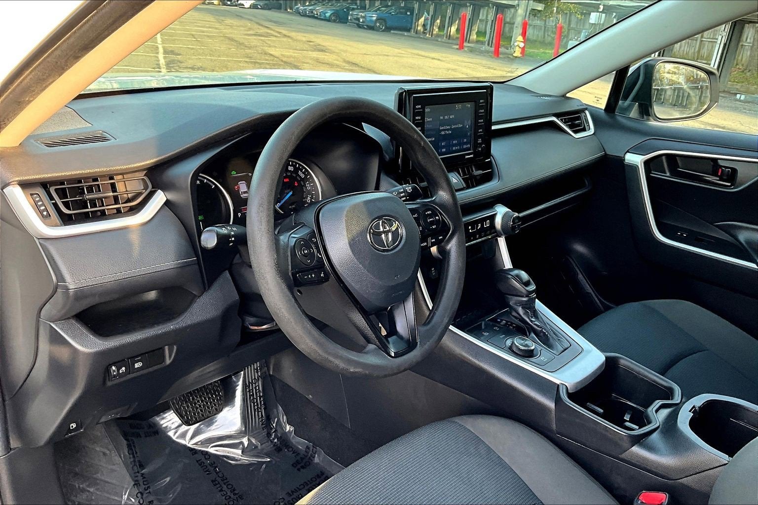 2022 Toyota RAV4 Hybrid LE