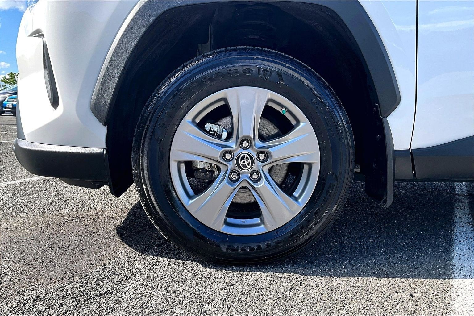 2024 Toyota RAV4 Hybrid LE