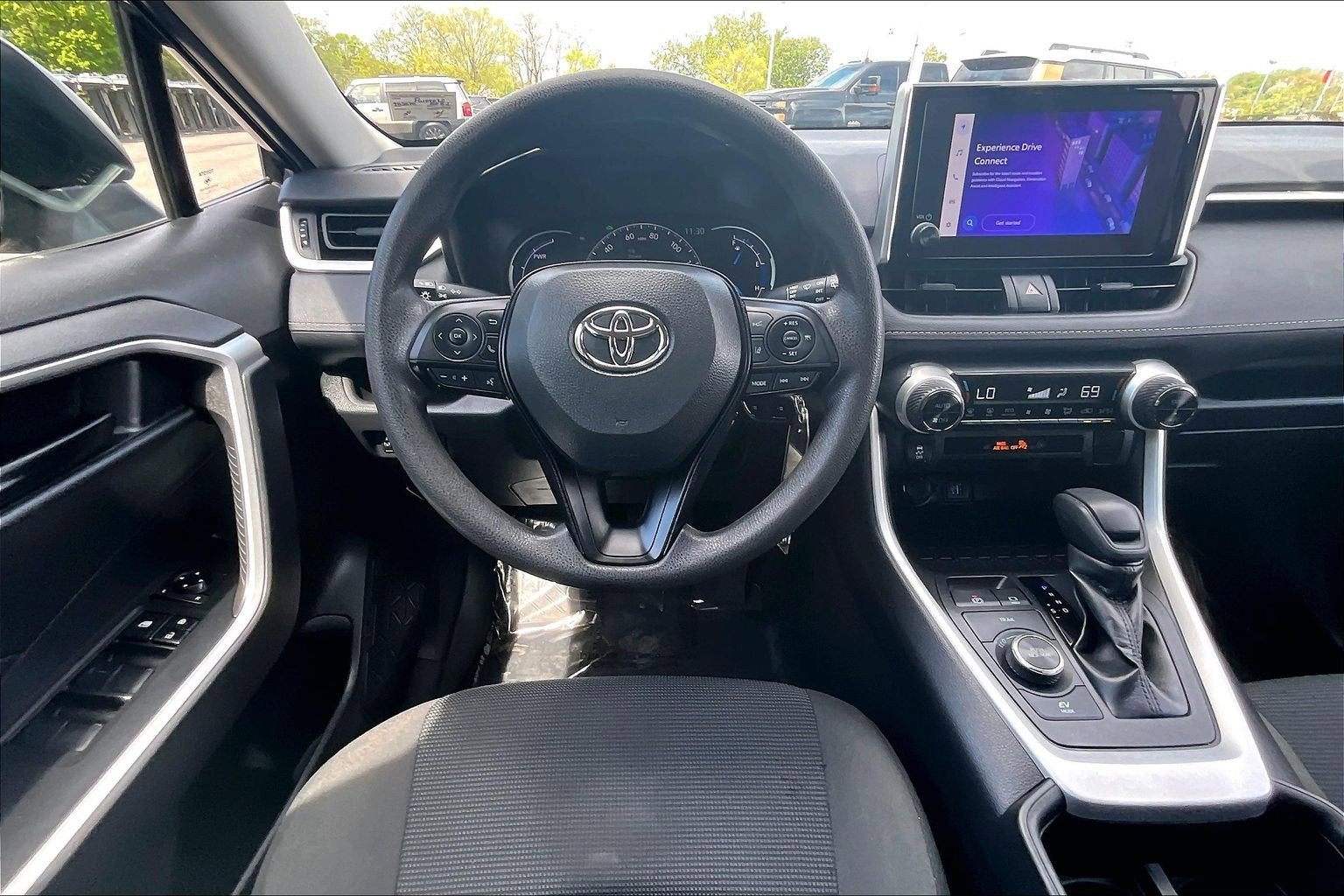 2023 Toyota RAV4 Hybrid LE