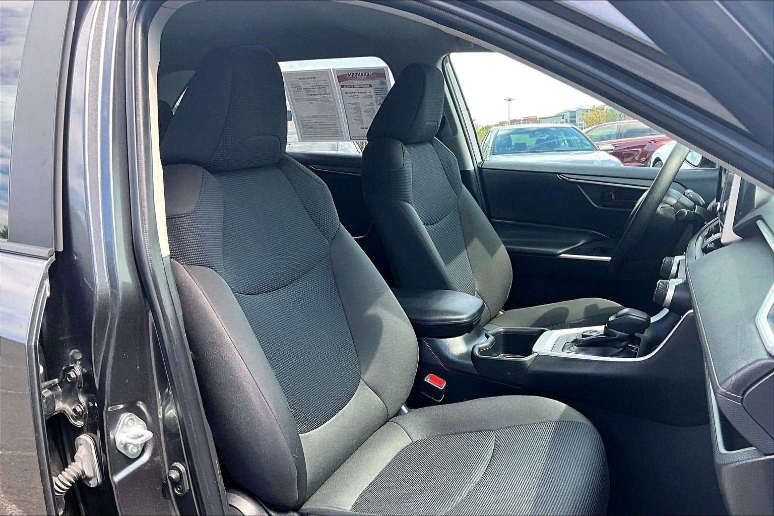 2023 Toyota RAV4 Hybrid LE