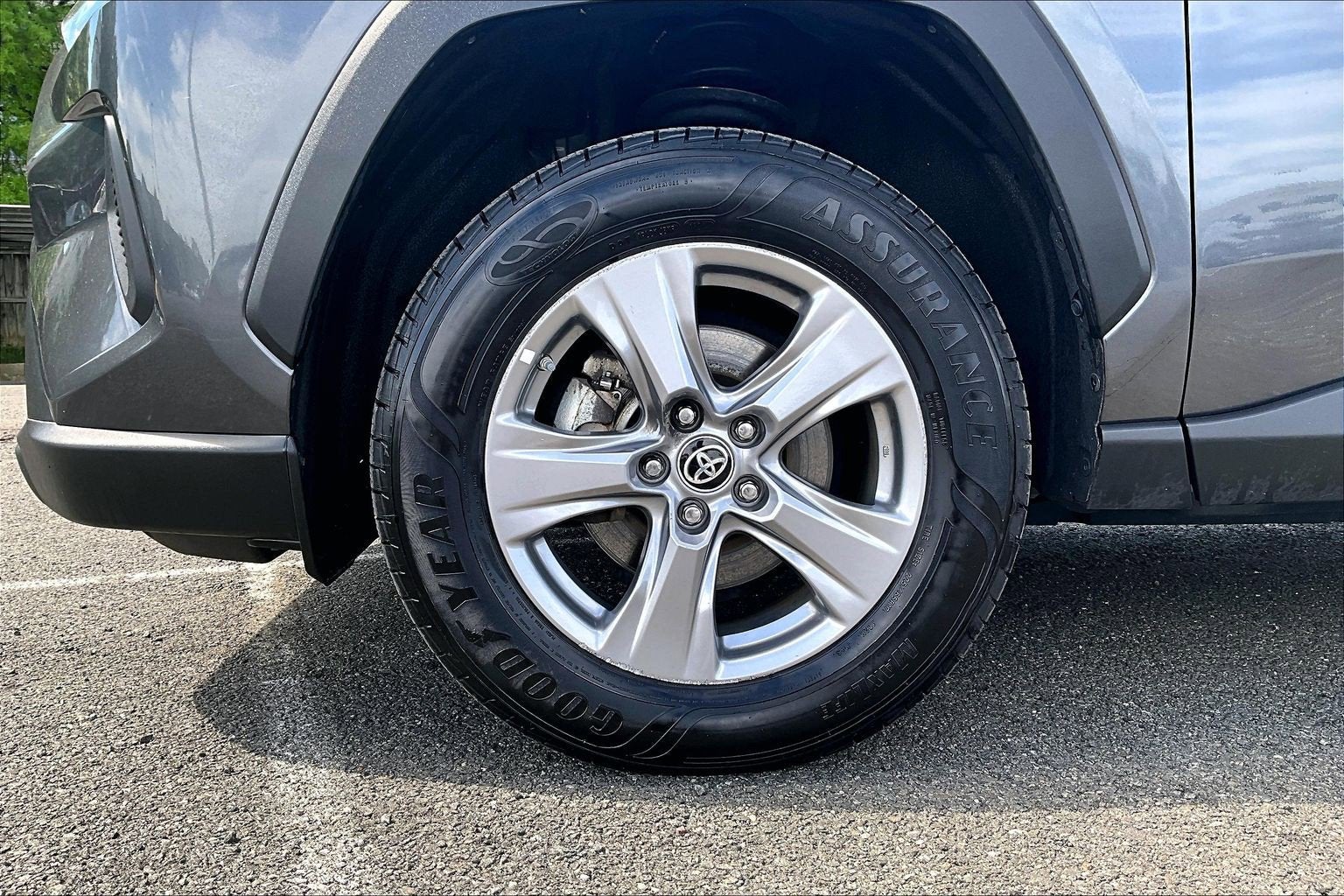 2023 Toyota RAV4 Hybrid LE