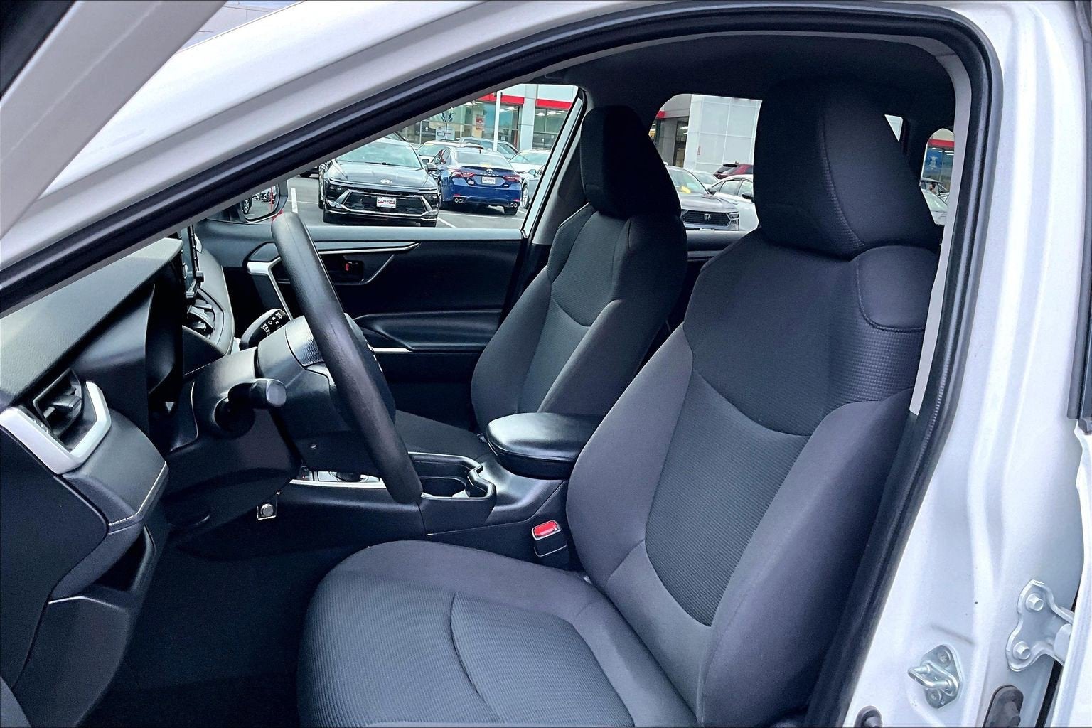 2021 Toyota RAV4 Hybrid LE
