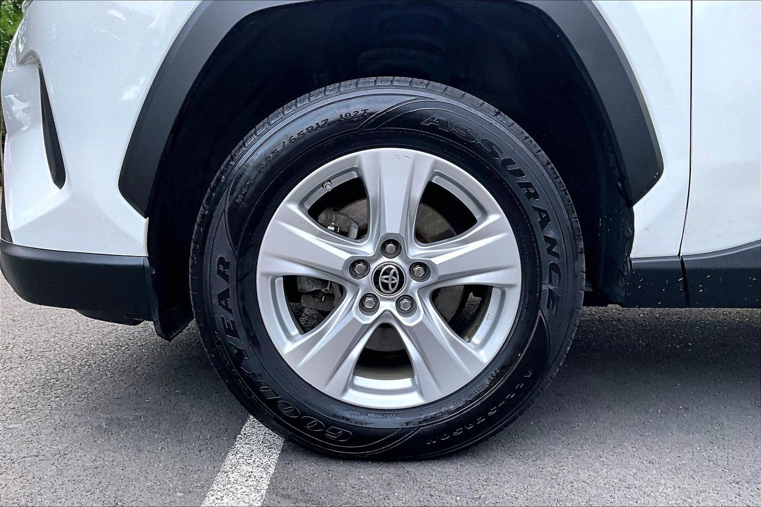 2021 Toyota RAV4 Hybrid LE
