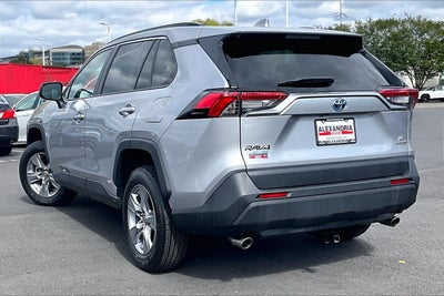 2022 Toyota RAV4 Hybrid LE