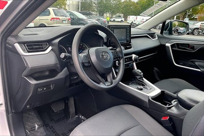 2022 Toyota RAV4 Hybrid LE