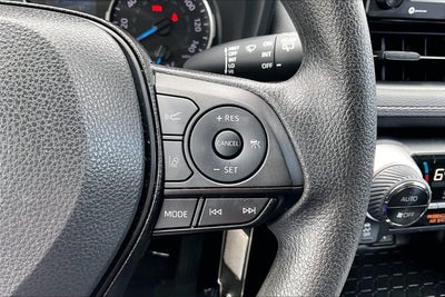 2022 Toyota RAV4 Hybrid LE