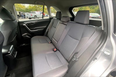 2022 Toyota RAV4 Hybrid LE