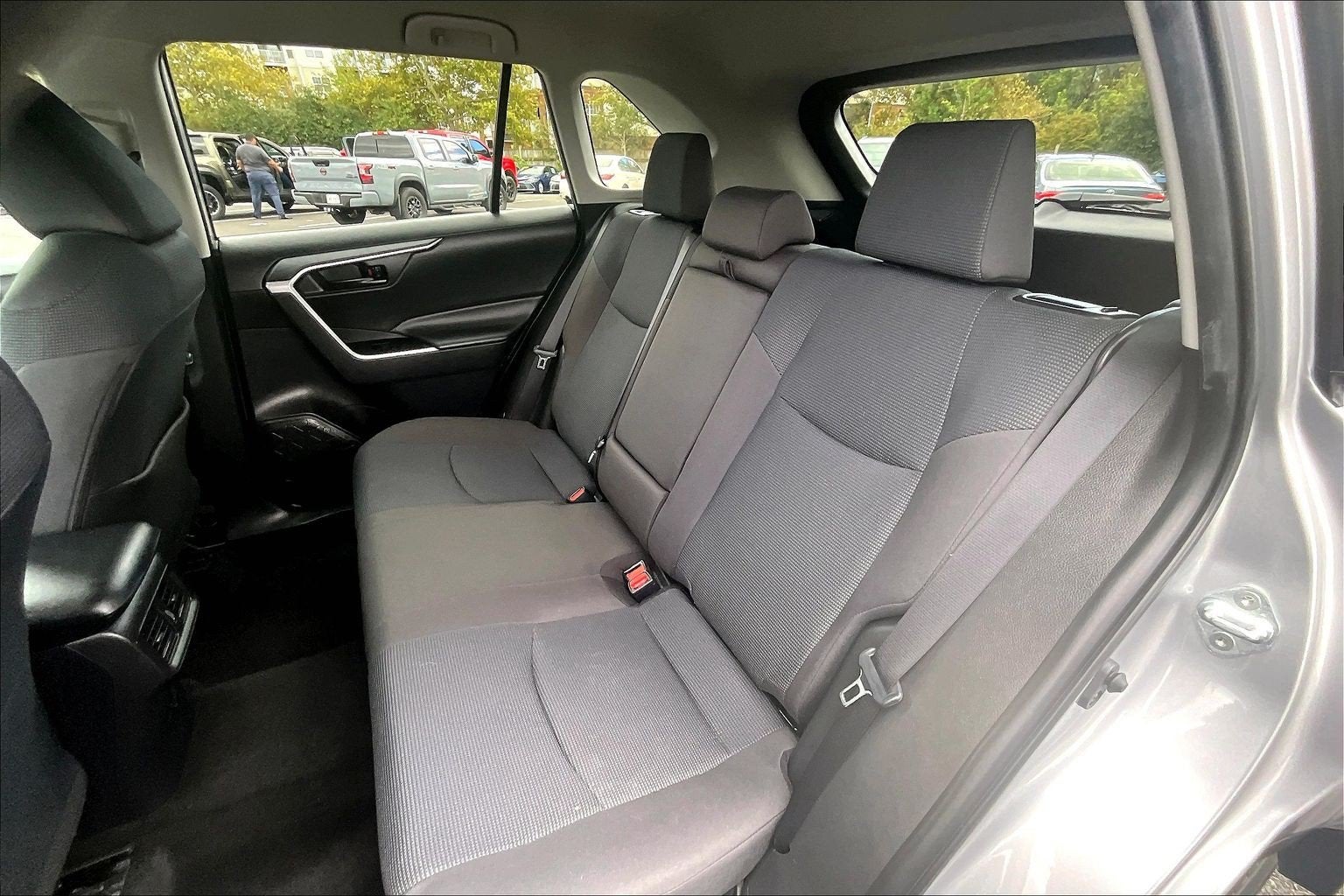 2022 Toyota RAV4 Hybrid LE