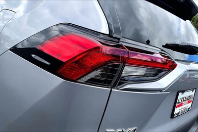 2022 Toyota RAV4 Hybrid LE