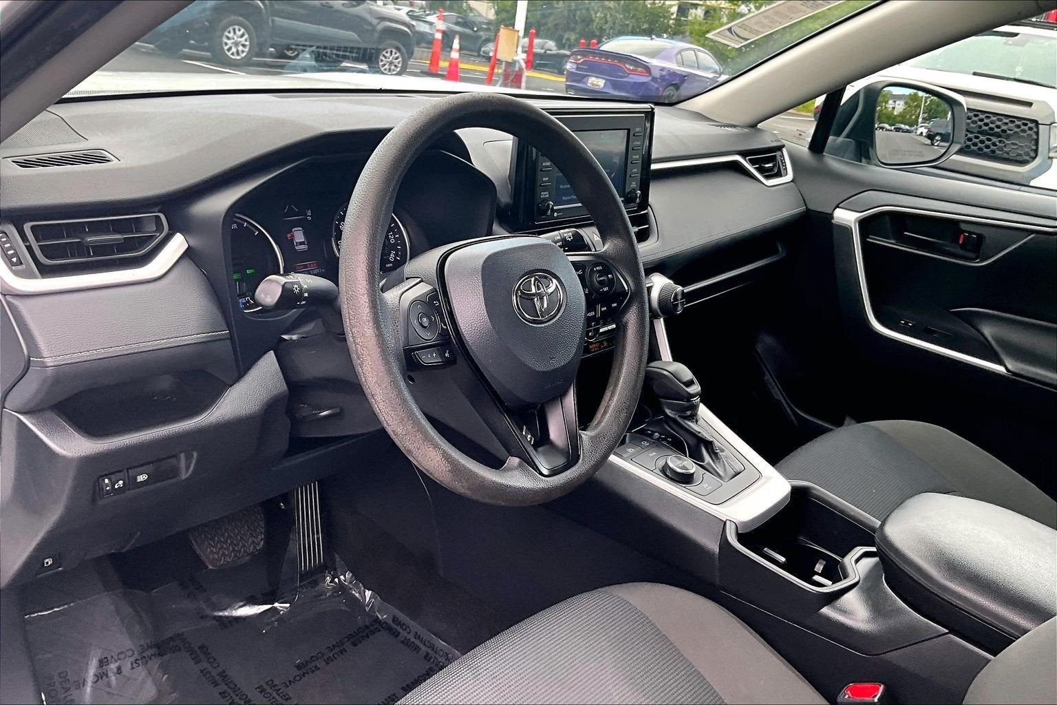 2022 Toyota RAV4 Hybrid LE