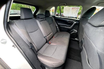 2022 Toyota RAV4 Hybrid LE