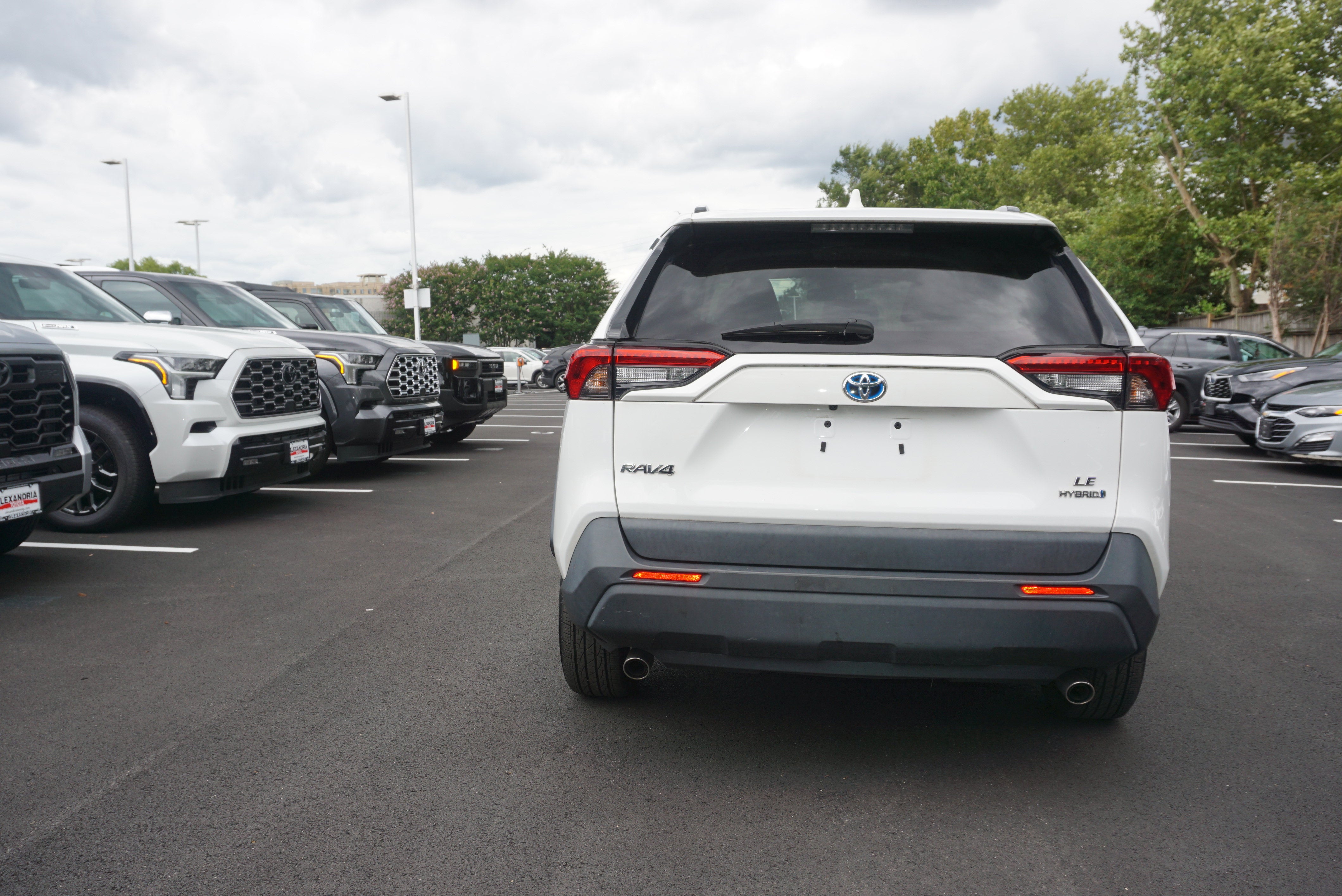2022 Toyota RAV4 Hybrid LE