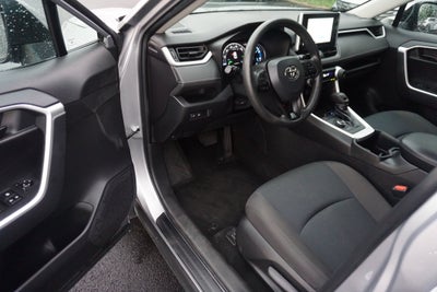 2023 Toyota RAV4 Hybrid LE