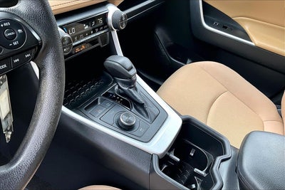 2023 Toyota RAV4 Hybrid LE