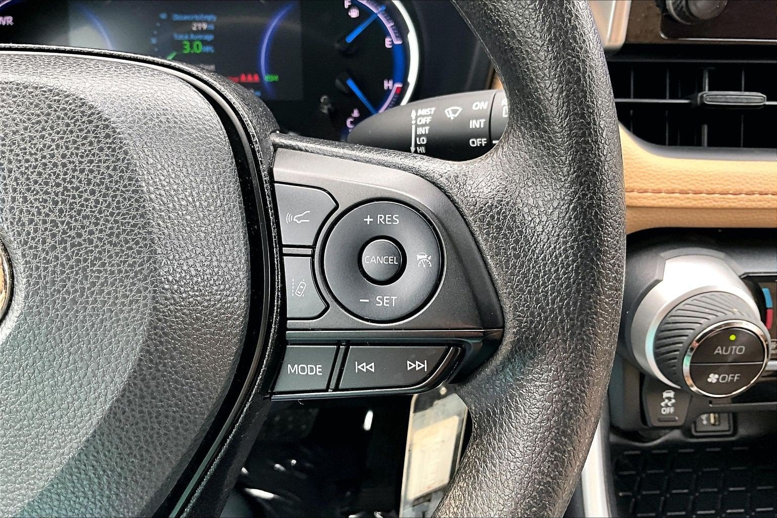 2023 Toyota RAV4 Hybrid LE