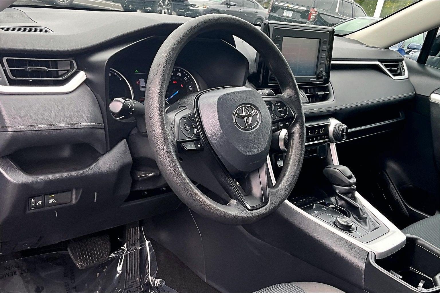 2022 Toyota RAV4 Hybrid LE