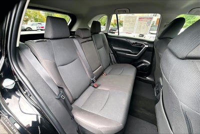 2022 Toyota RAV4 Hybrid LE