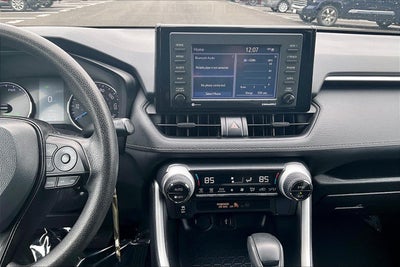 2022 Toyota RAV4 Hybrid LE