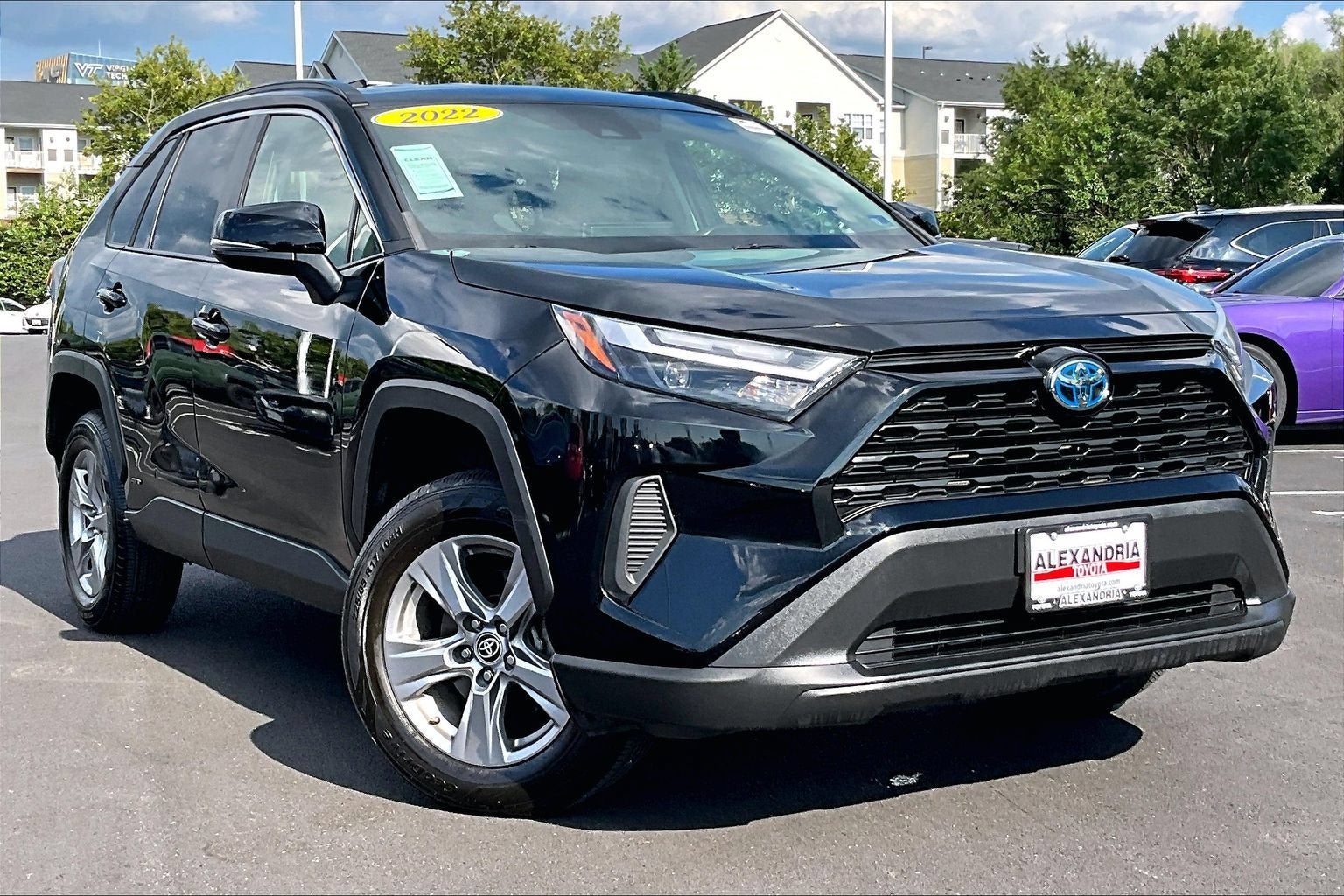 2022 Toyota RAV4 Hybrid XLE