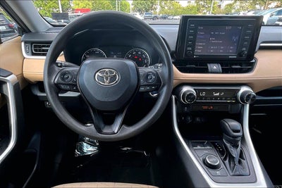 2022 Toyota RAV4 Hybrid XLE