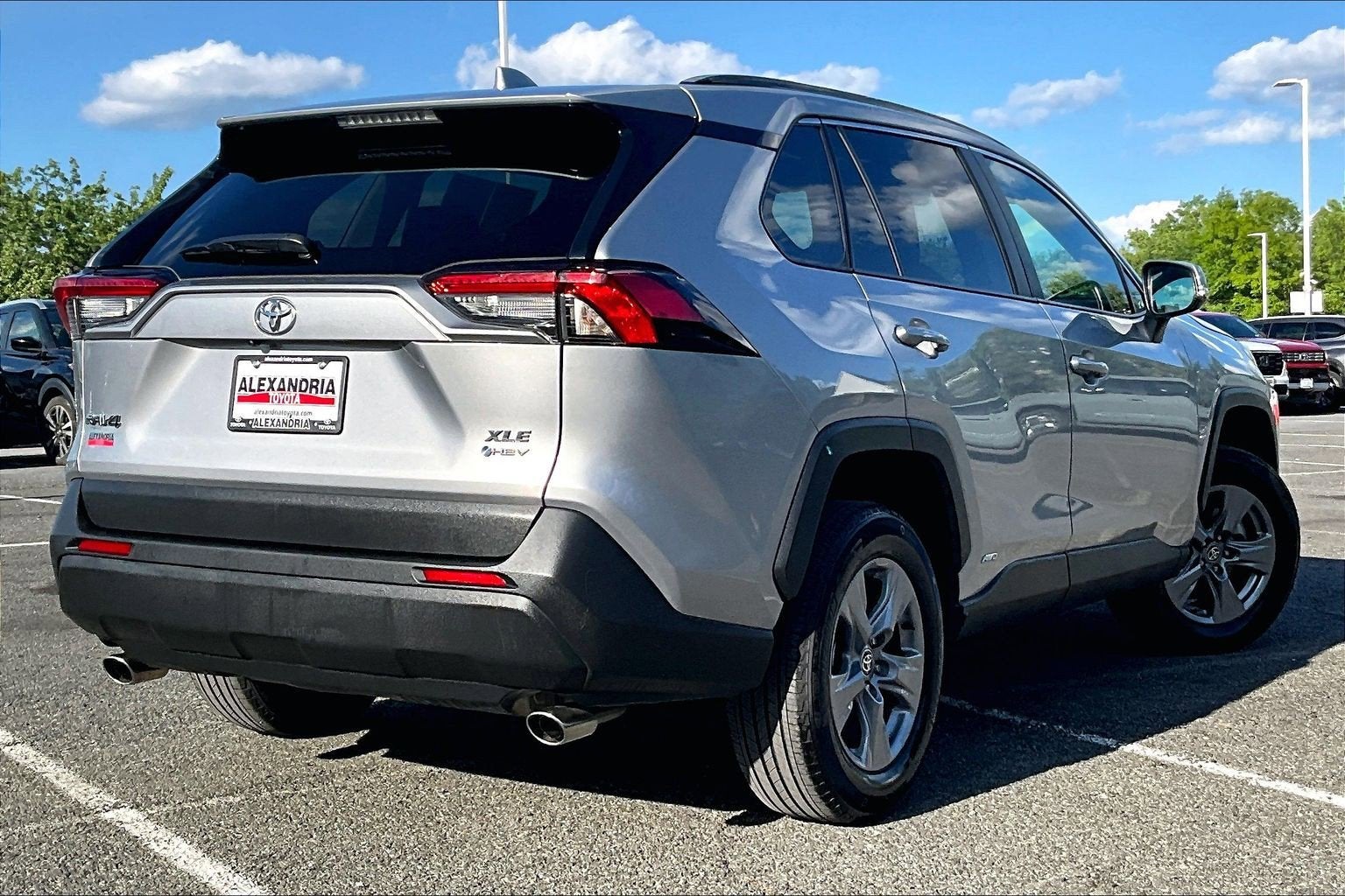 2025 Toyota RAV4 Hybrid XLE