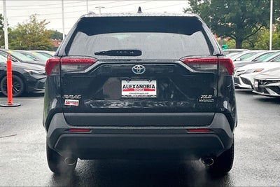 2023 Toyota RAV4 Hybrid XLE