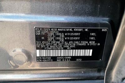 2025 Toyota RAV4 Hybrid XLE