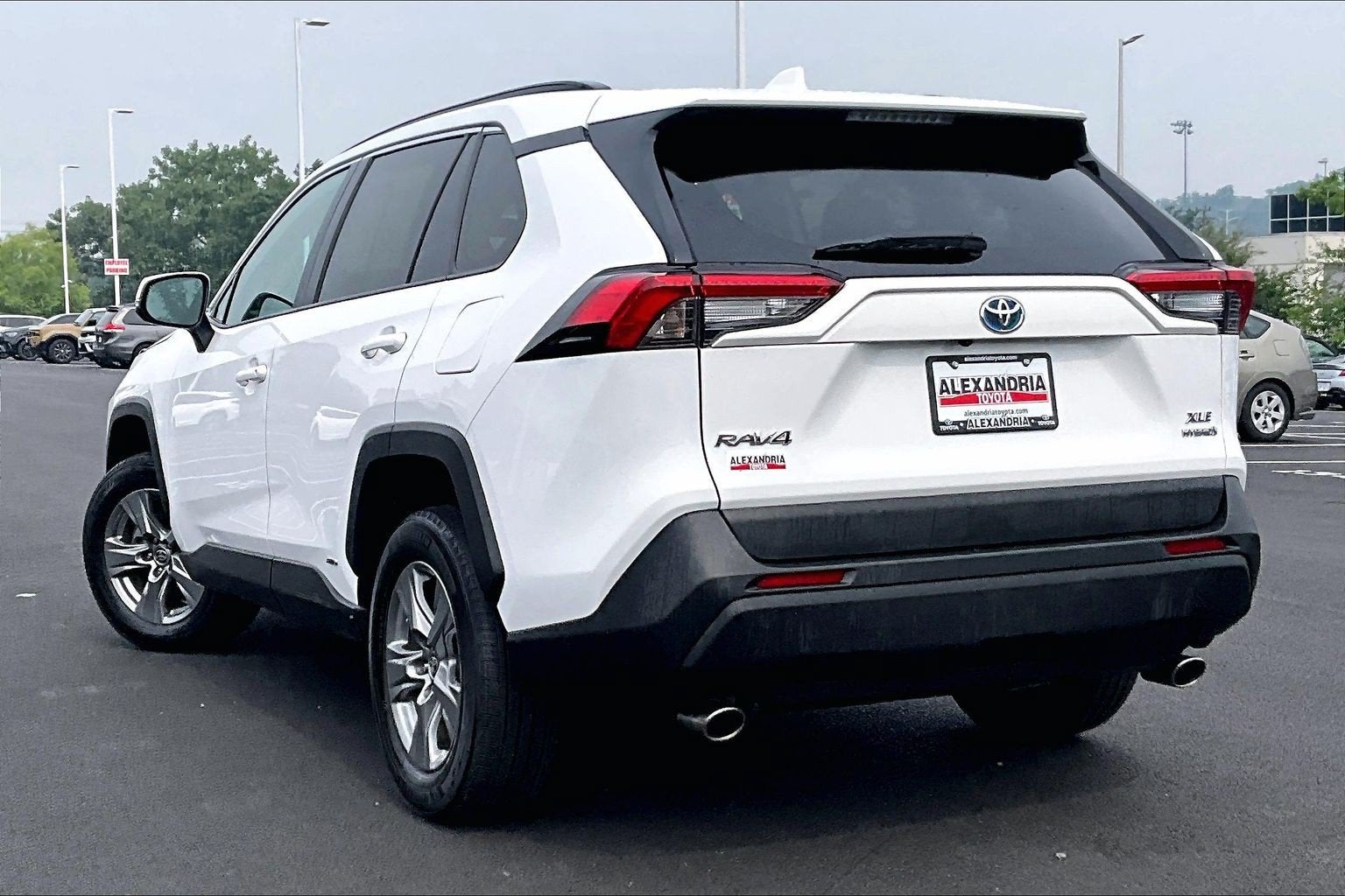 2024 Toyota RAV4 Hybrid XLE