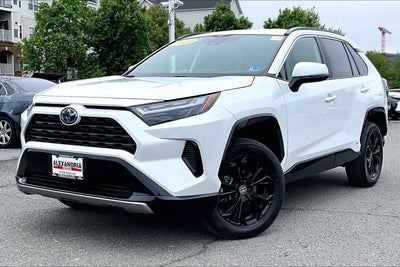 2023 Toyota RAV4 Hybrid SE