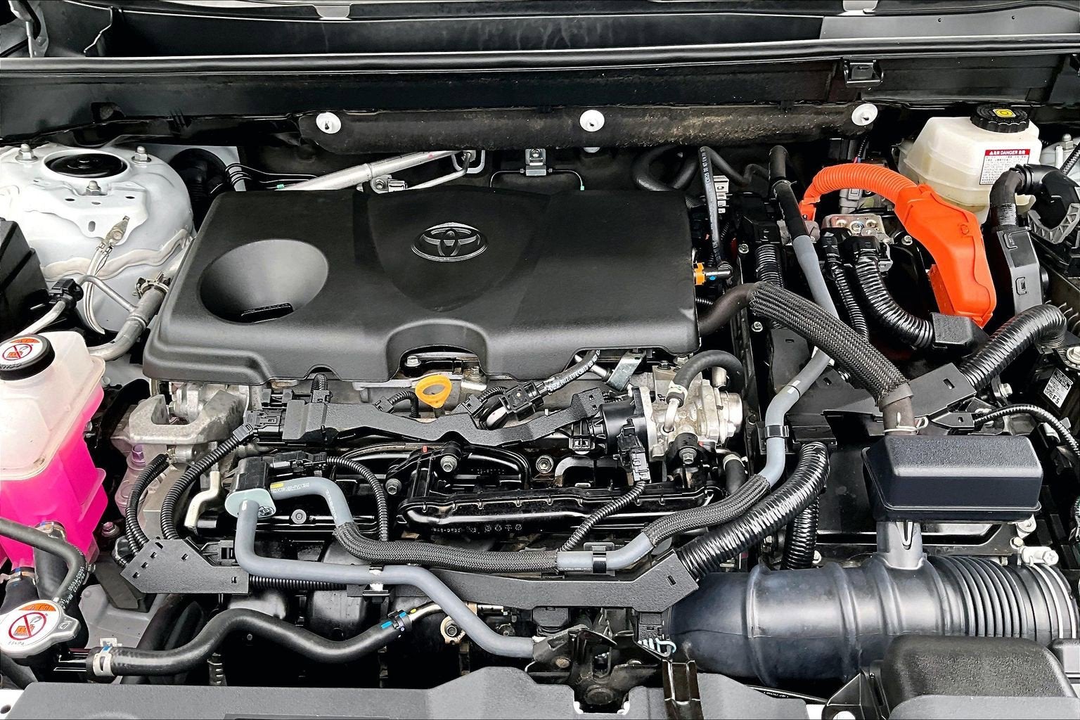 2023 Toyota RAV4 Hybrid SE