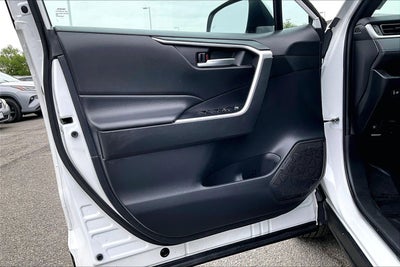 2023 Toyota RAV4 Hybrid SE