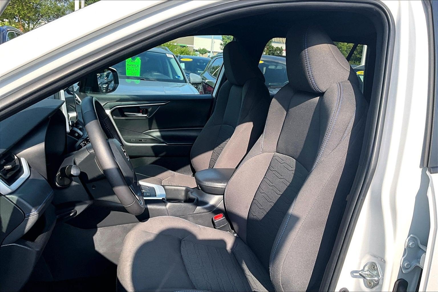 2023 Toyota RAV4 Hybrid SE