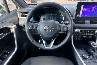2023 Toyota RAV4 Hybrid SE