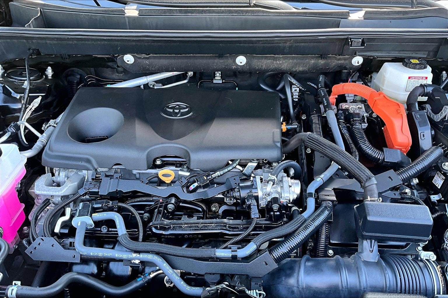 2023 Toyota RAV4 Hybrid SE