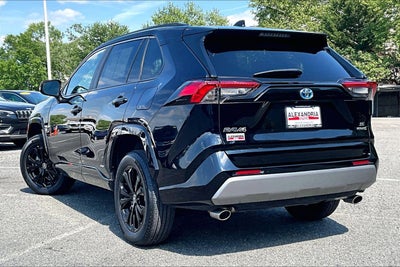2023 Toyota RAV4 Hybrid SE