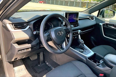 2023 Toyota RAV4 Hybrid SE