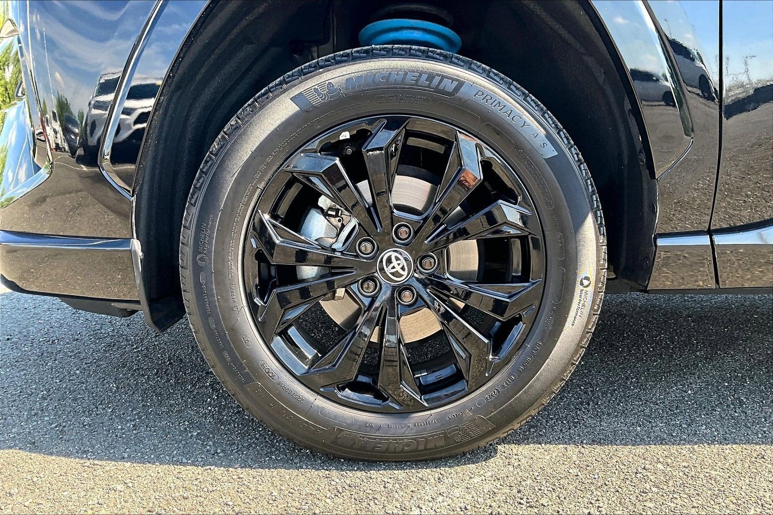 2023 Toyota RAV4 Hybrid SE